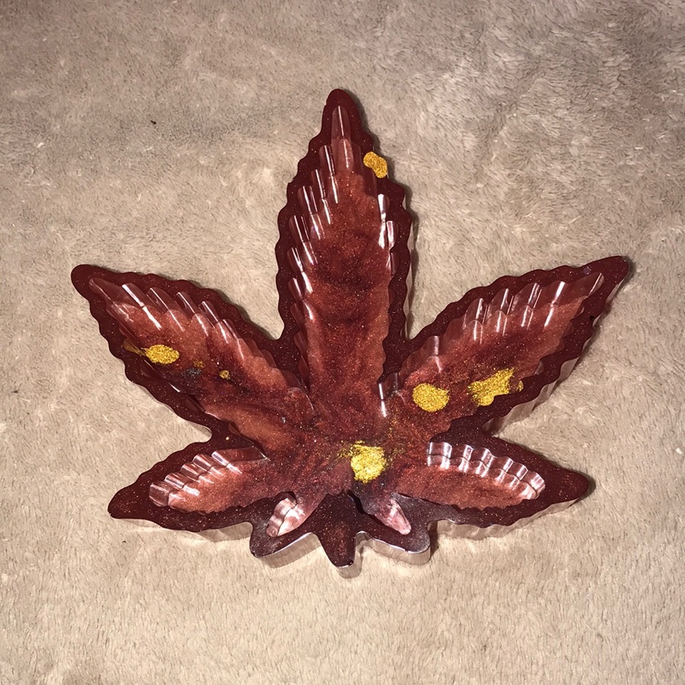 Epoxy Resin leaf shaped ashtray / trinket tray by @jfone8 Jennifer Fone